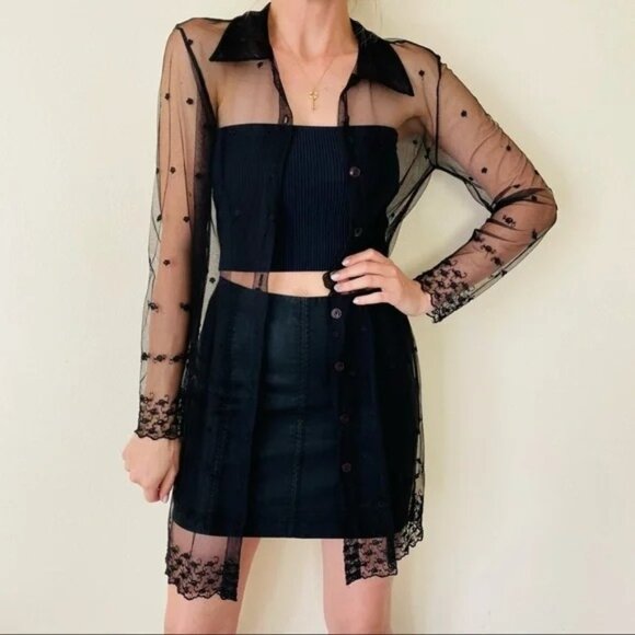 Hugo Buscati Tops - Hugo Buscati Sheer Long Sleeve Collared Long Sleeve Button Down Blouse Size S